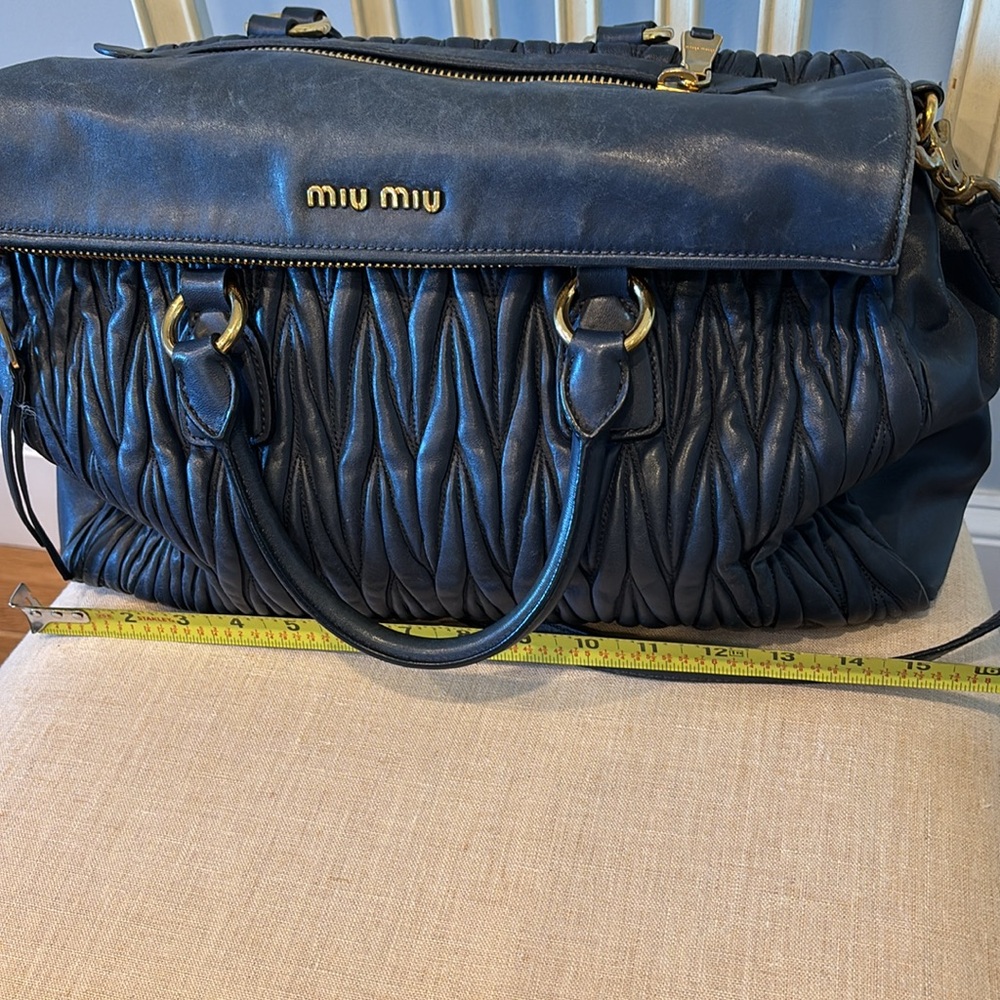 💙👜Miu Miu Bow Bag Matelasse💙 - Picture 13 of 16